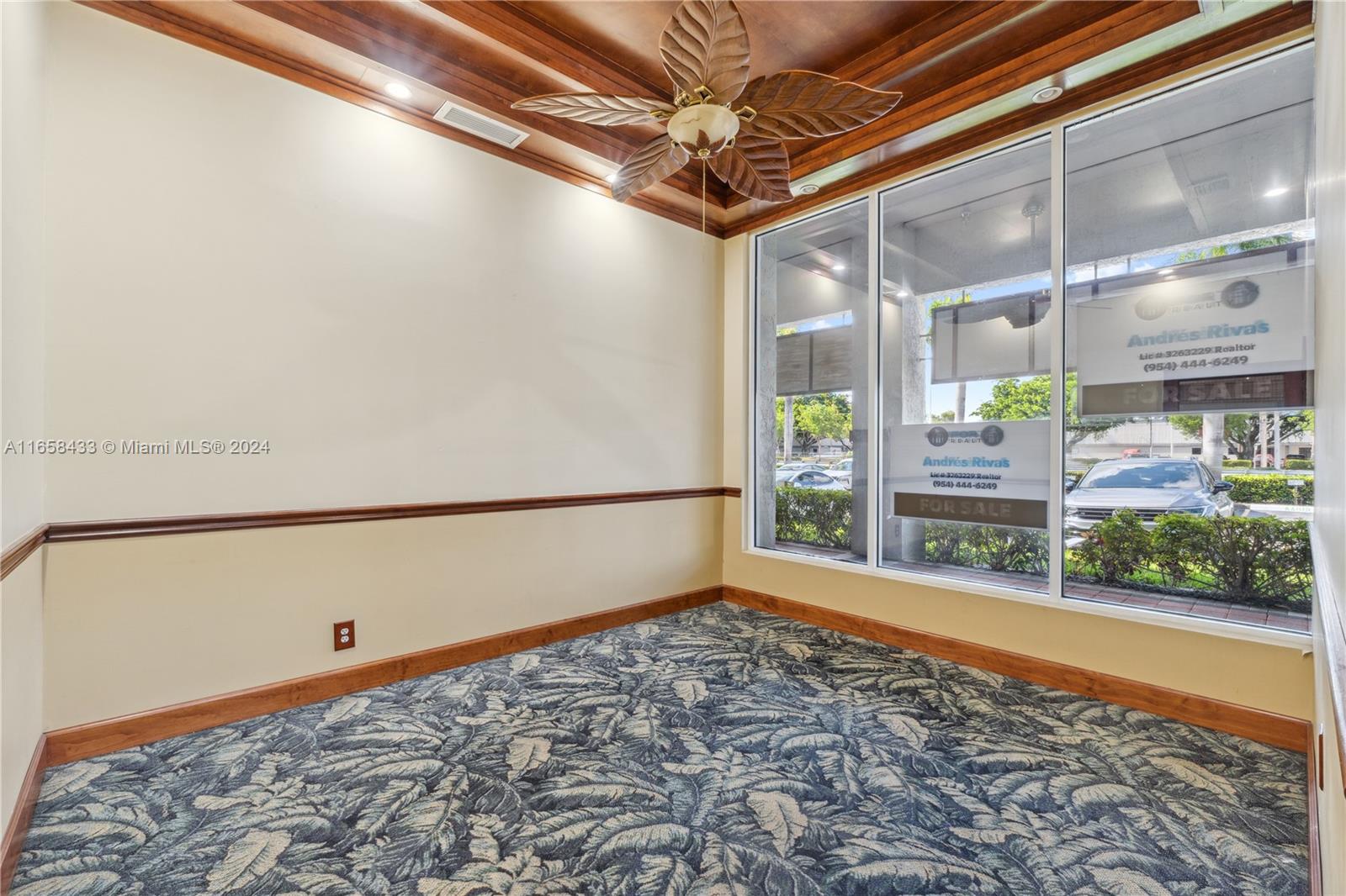 Office for Sale in FL 33172-1627 Florida 33172